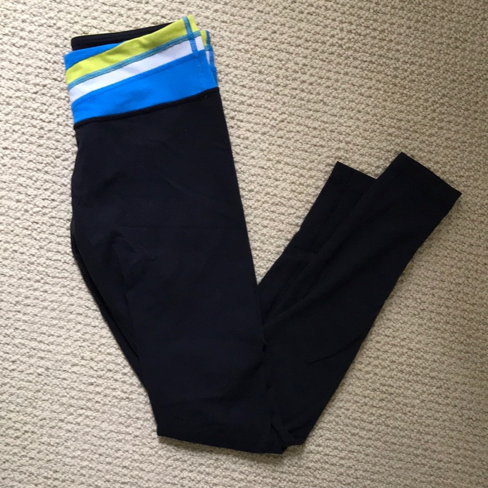 Lululemon yoga pants - size 8